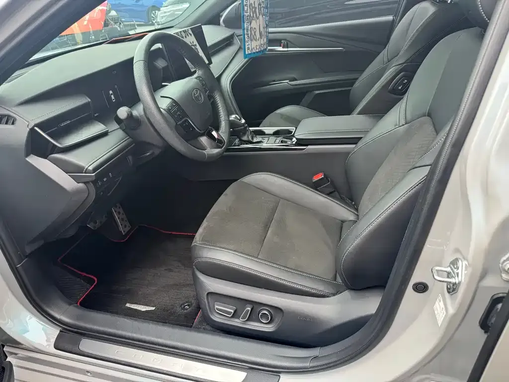 Toyota Camry 2024 из CN, фото 5