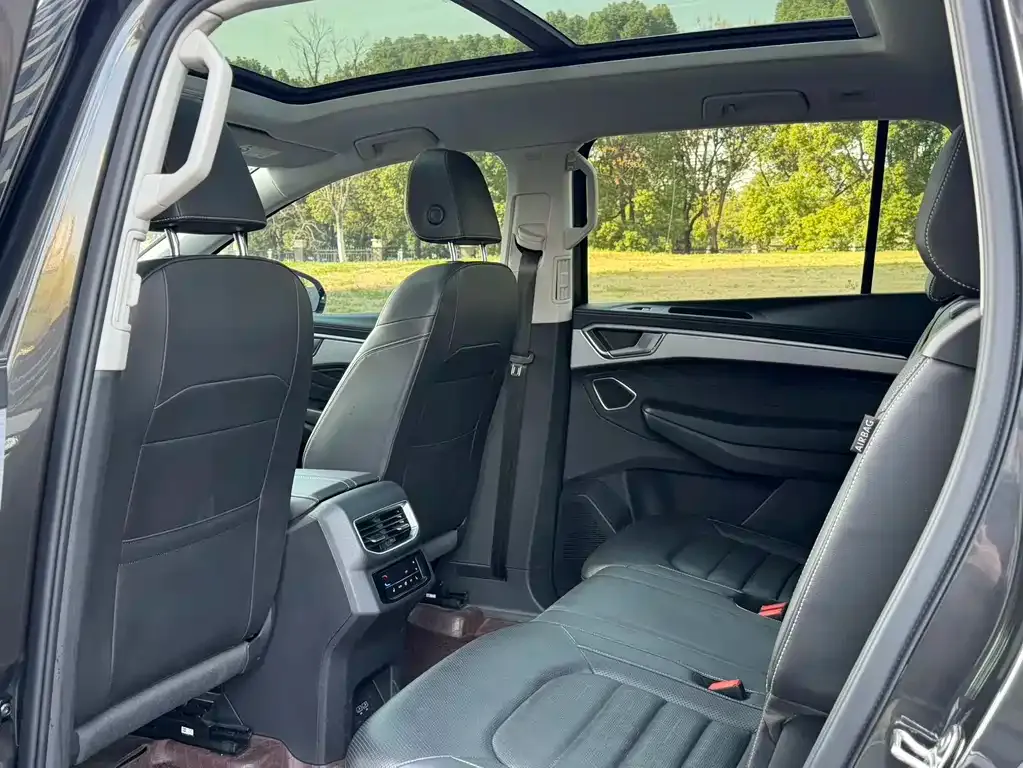 Volkswagen Talagon 2023 из CN, фото 5