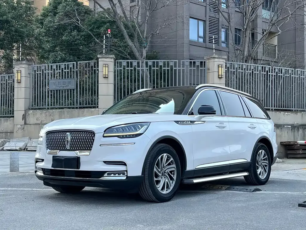 Lincoln Aviator 2021 из CN, фото 1