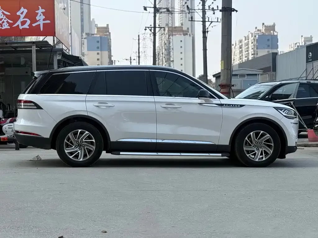 Lincoln Aviator 2021 из CN, фото 3