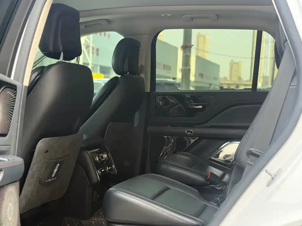 Lincoln Aviator 2021 из CN, фото 9