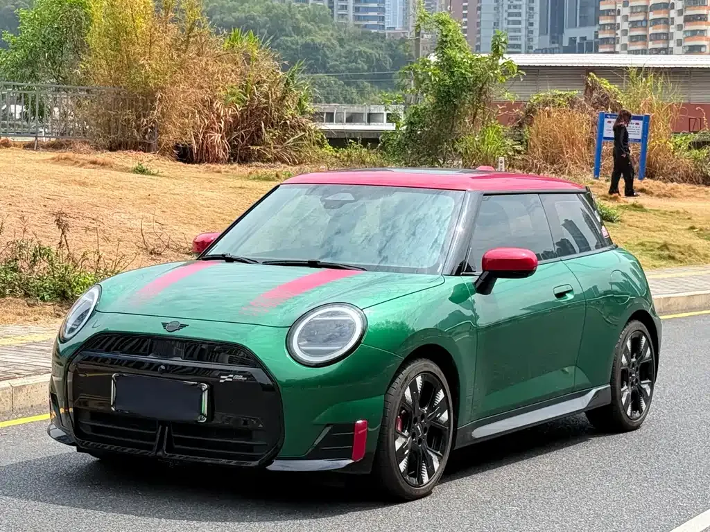 MINI JCW Electric