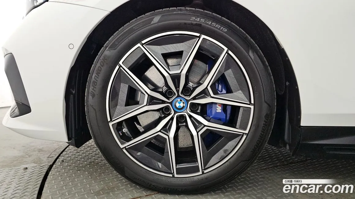 BMW i5 2025 из KR, фото 5