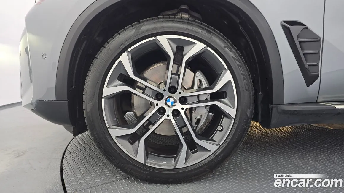 BMW X5 — фото 10