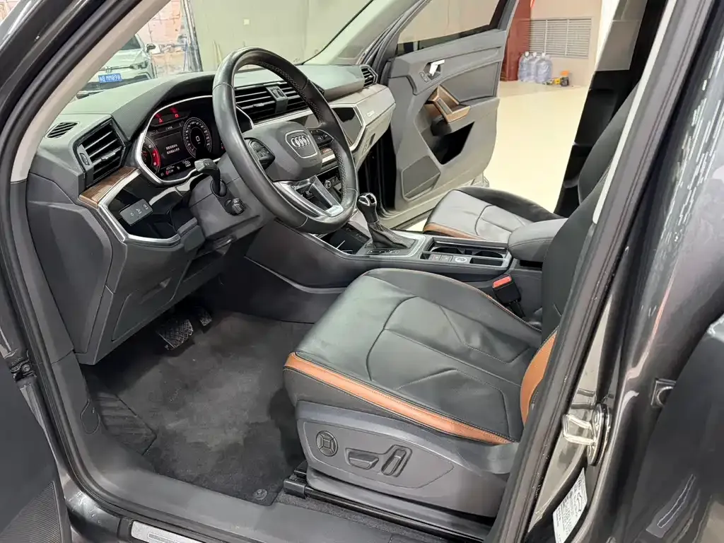 Audi Q3 2023 из CN, фото 6
