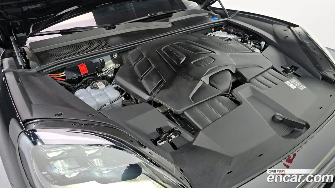 Porsche Cayenne 2025 из KR, фото 9