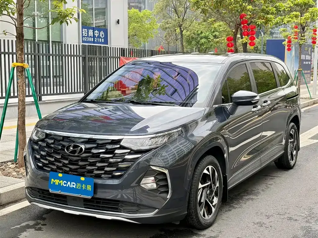 Hyundai Custo