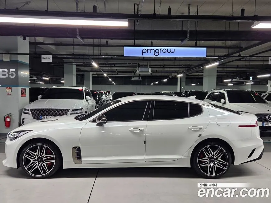 Kia Stinger 2023 из KR, фото 7