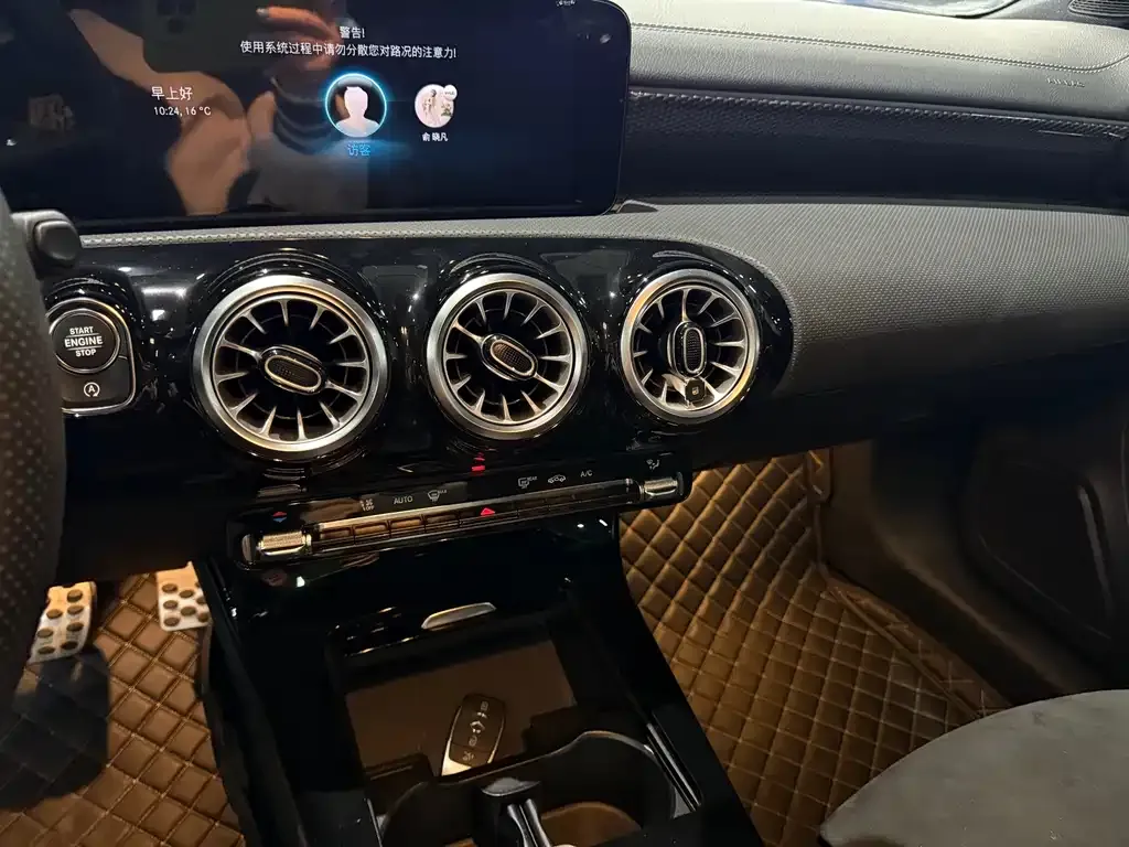Mercedes-Benz A-Class 2023 из CN, фото 4