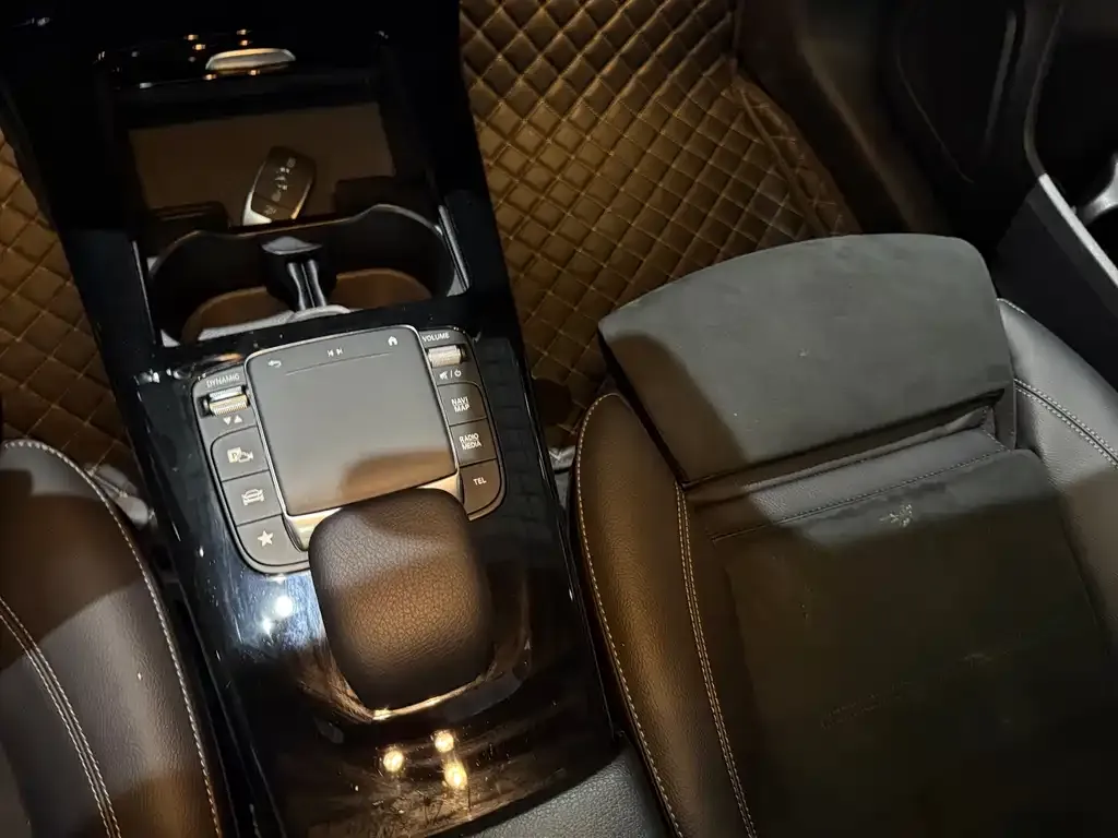 Mercedes-Benz A-Class 2023 из CN, фото 7