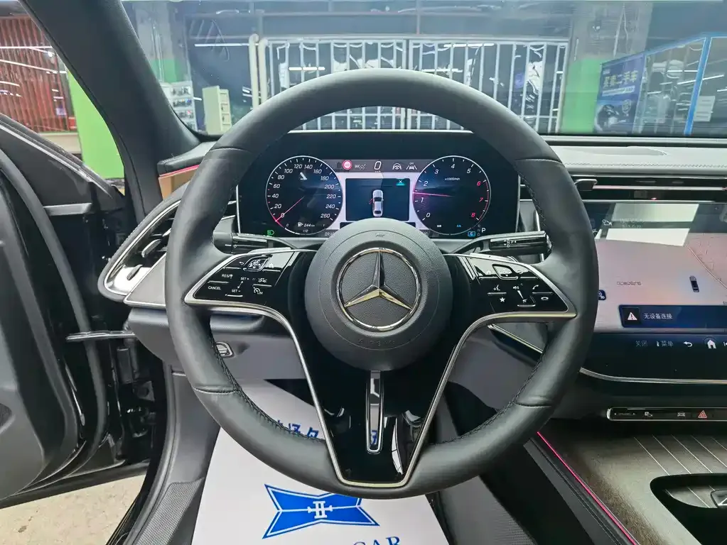 Mercedes-Benz E-Class 2024 из CN, фото 2
