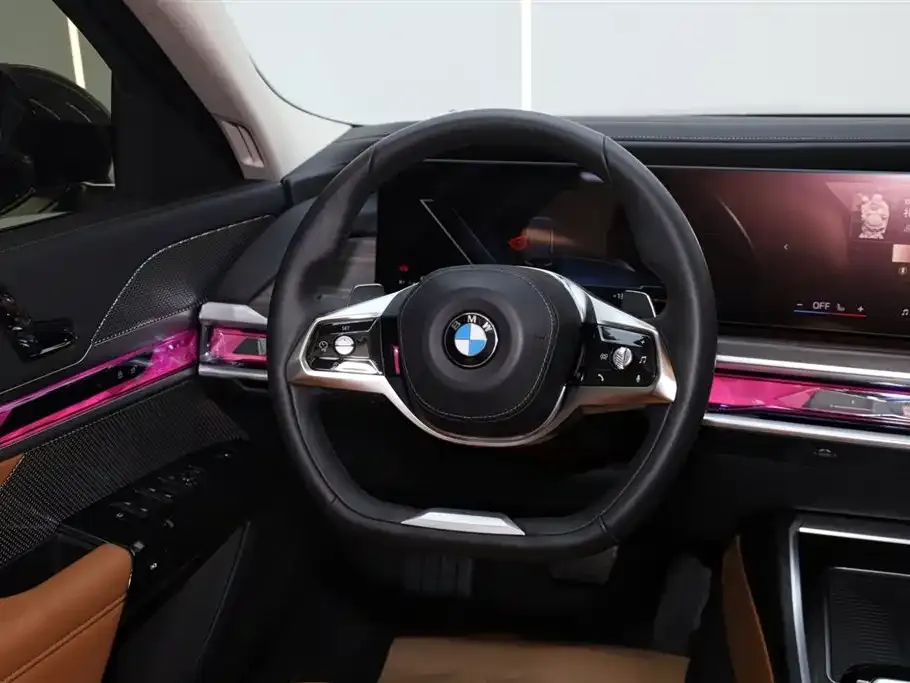 BMW 7 Series — фото 6