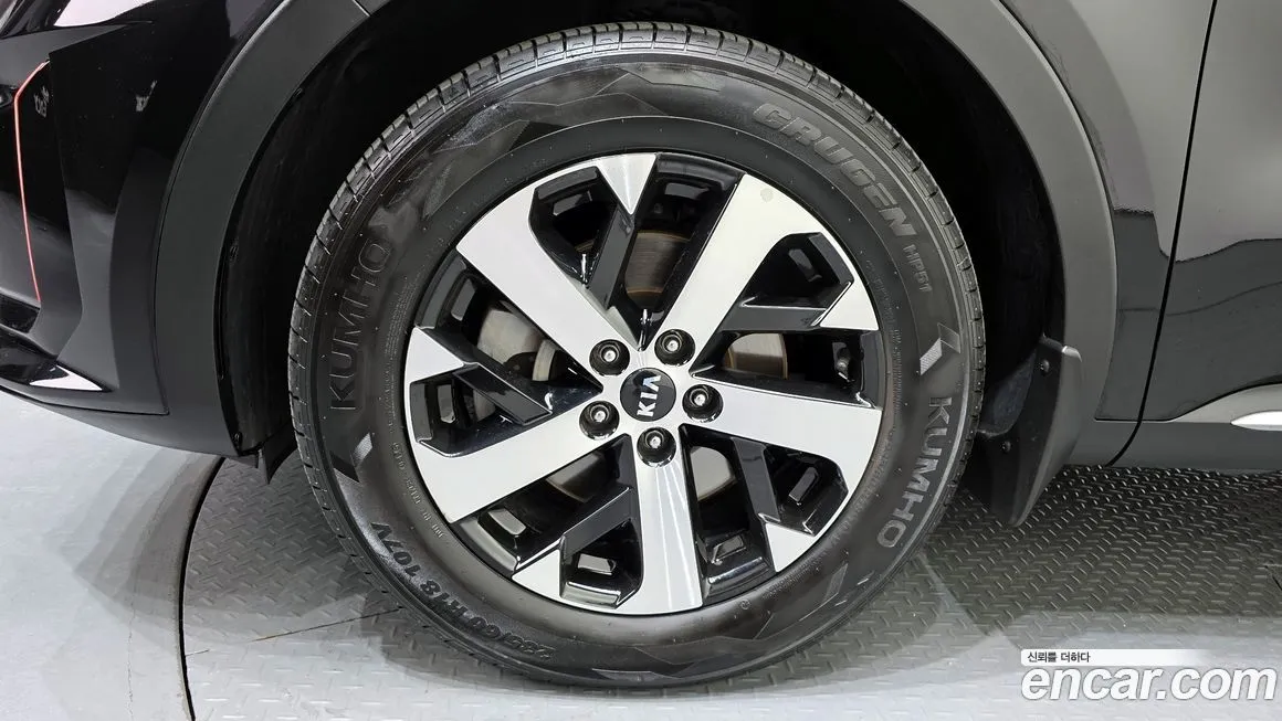 Kia Sorento — фото 8