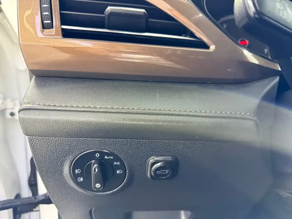 Volkswagen Tharu 2021 из CN, фото 8