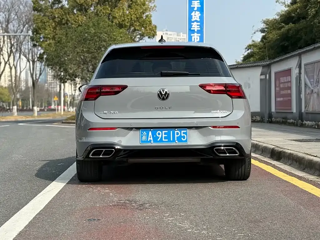 Volkswagen Golf 2023 из CN, фото 7