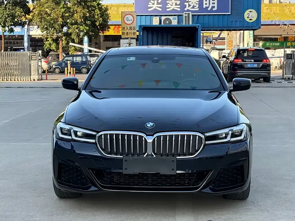 BMW 5 Series — фото 4