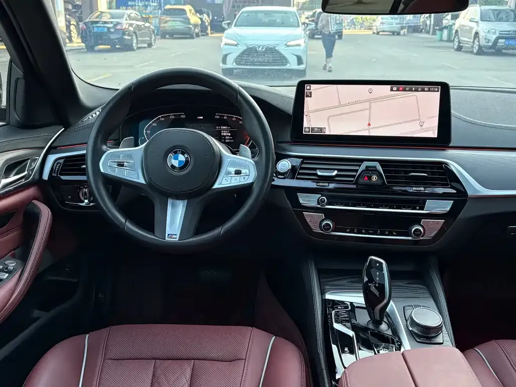 BMW 5 Series — фото 6