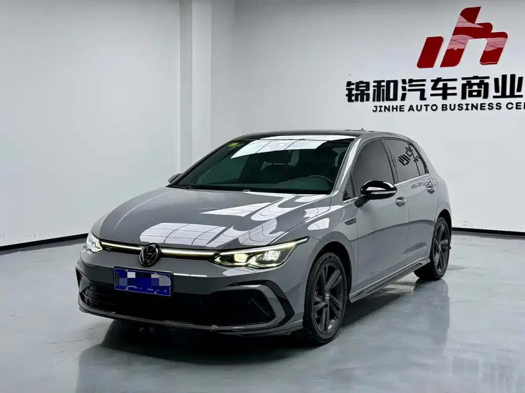Volkswagen Golf 2024 из CN, фото 1