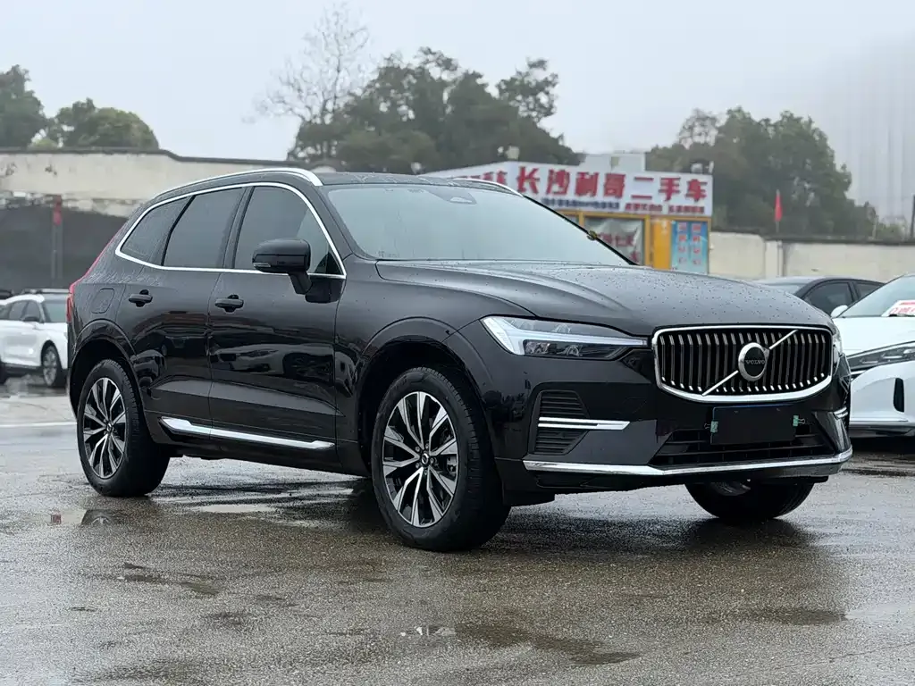 Volvo XC60 — фото 7