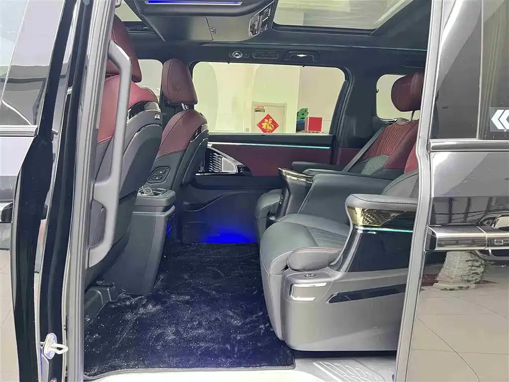 GAC Motor Trumpchi M8 — фото 7