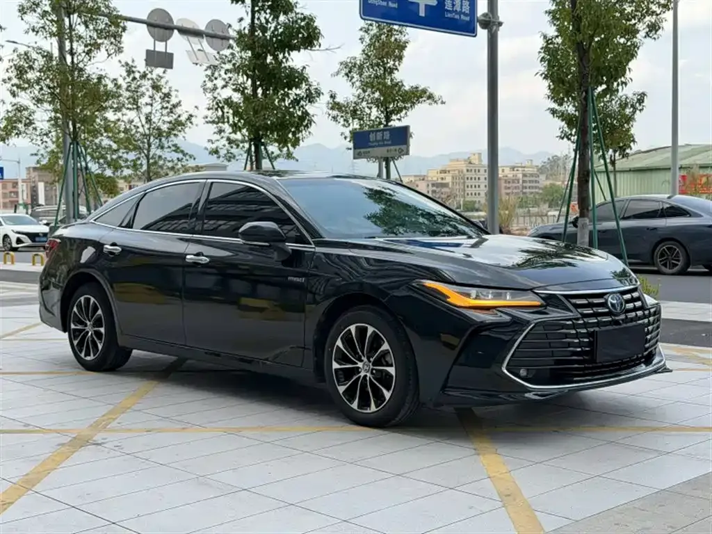 Toyota Avalon — фото 4