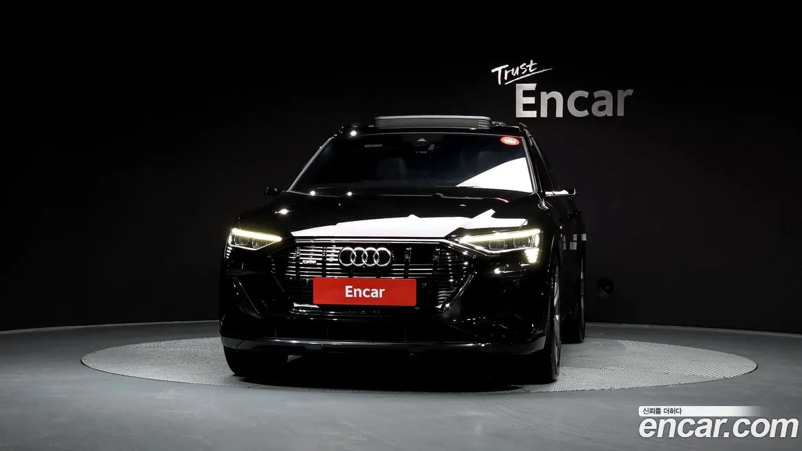 Audi e-tron 2022 из KR, фото 2