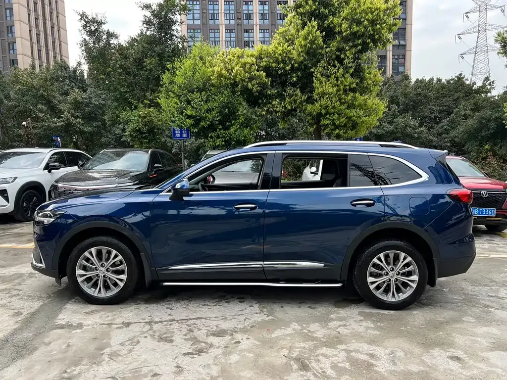 Buick Envision Plus — фото 8