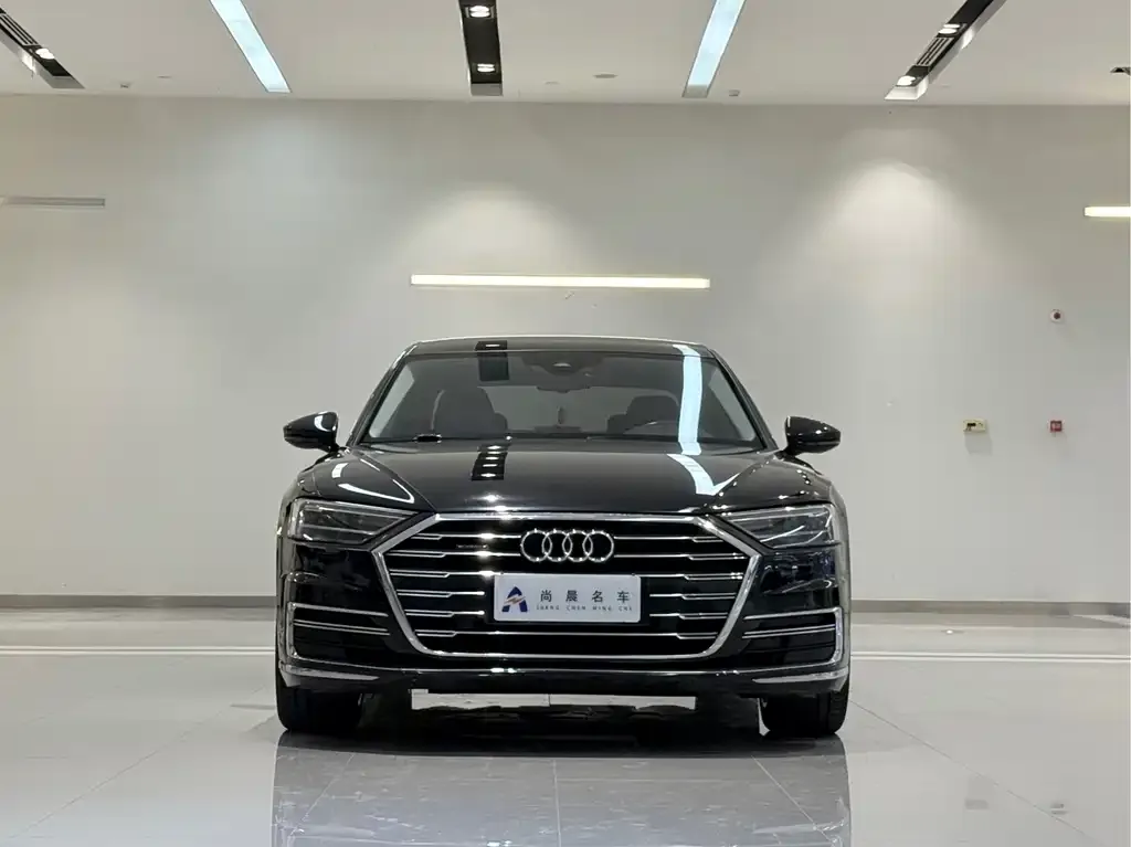 Audi A8 — фото 4