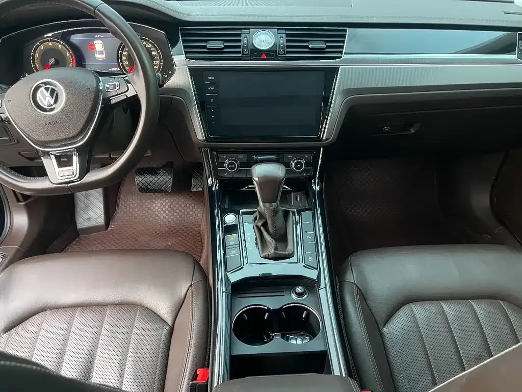 Volkswagen Phideon — фото 10