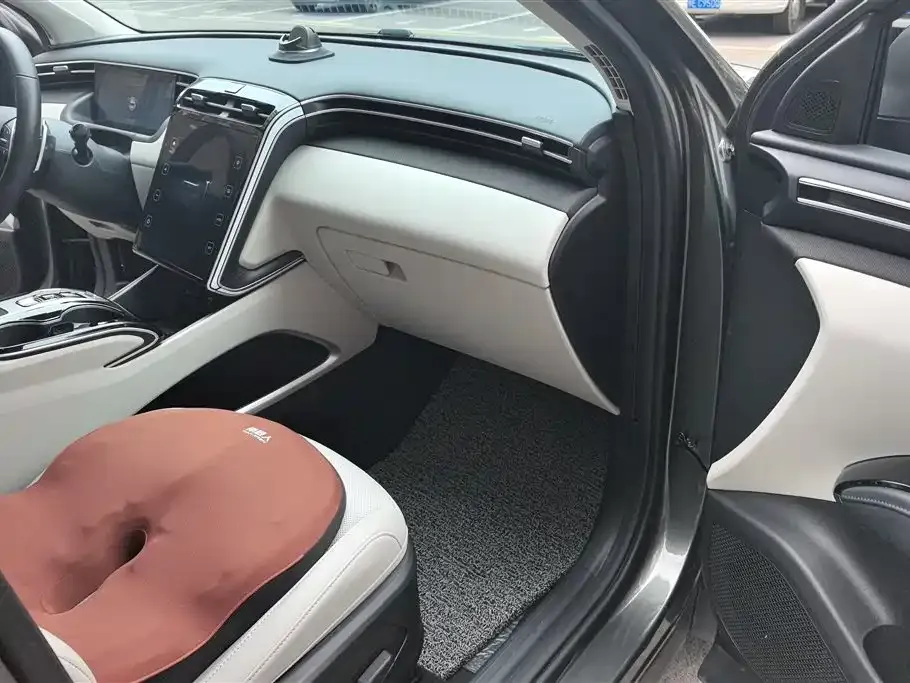 Hyundai Tucson 2023 из CN, фото 2