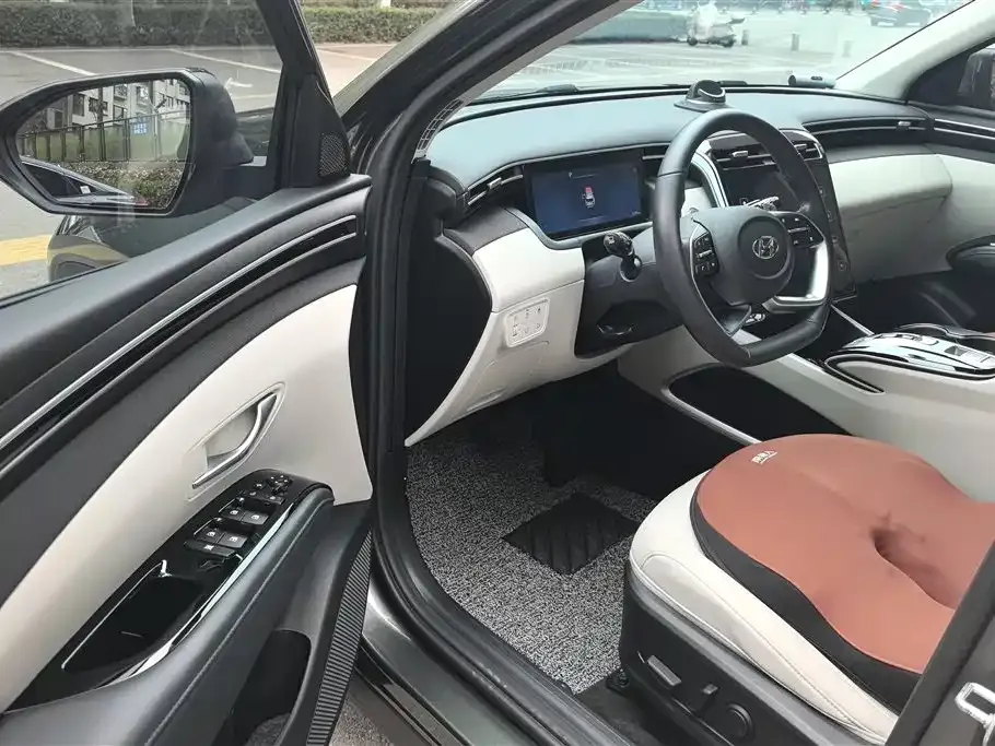 Hyundai Tucson 2023 из CN, фото 4