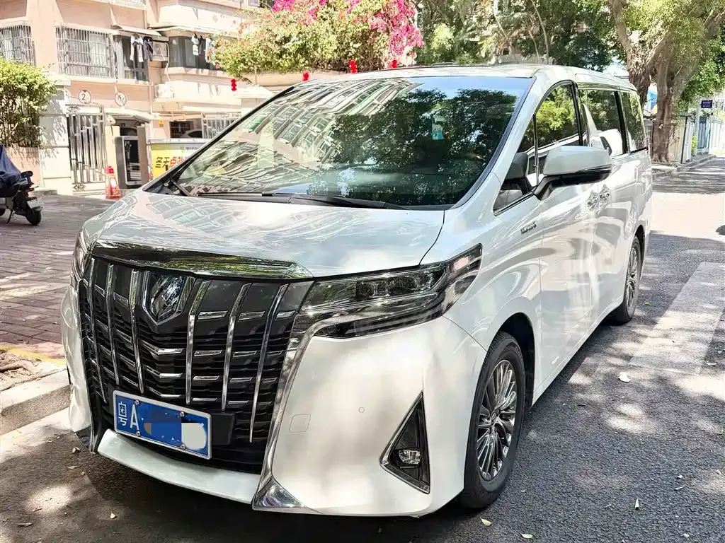Toyota Alphard 2022 из CN, фото 1