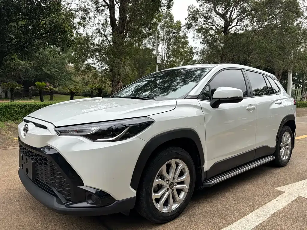 Toyota Frontlander 2023 из CN, фото 1