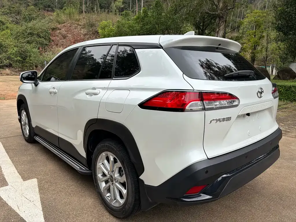 Toyota Frontlander 2023 из CN, фото 6