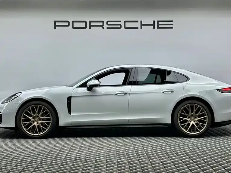 Porsche Panamera — фото 4