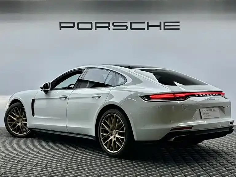 Porsche Panamera — фото 5