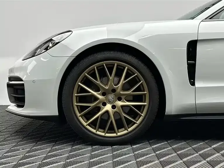 Porsche Panamera — фото 6