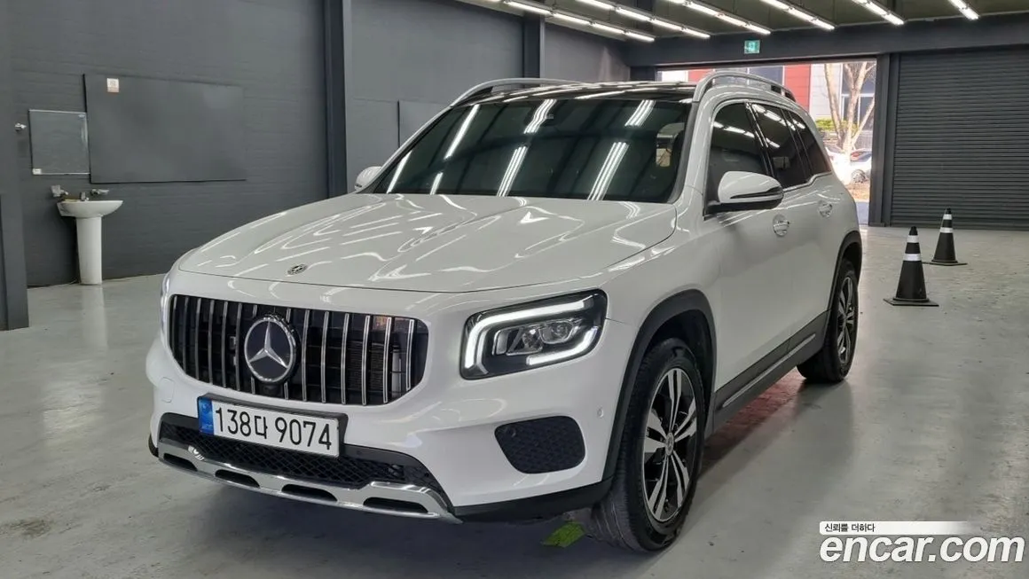 Mercedes-Benz GLB-Class — фото 2