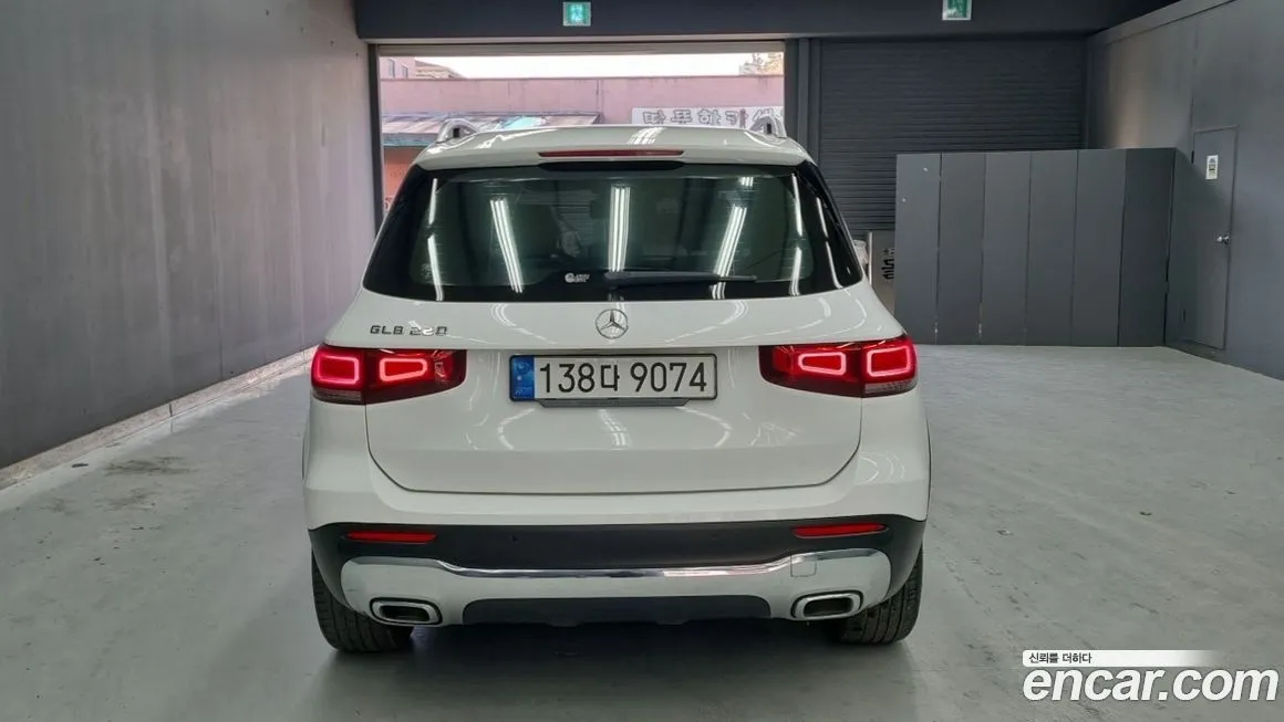 Mercedes-Benz GLB-Class — фото 6