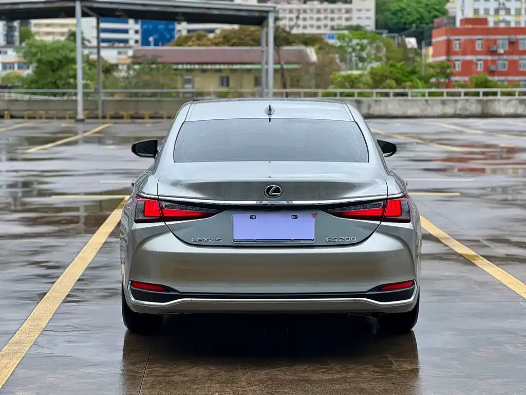 Lexus ES — фото 4