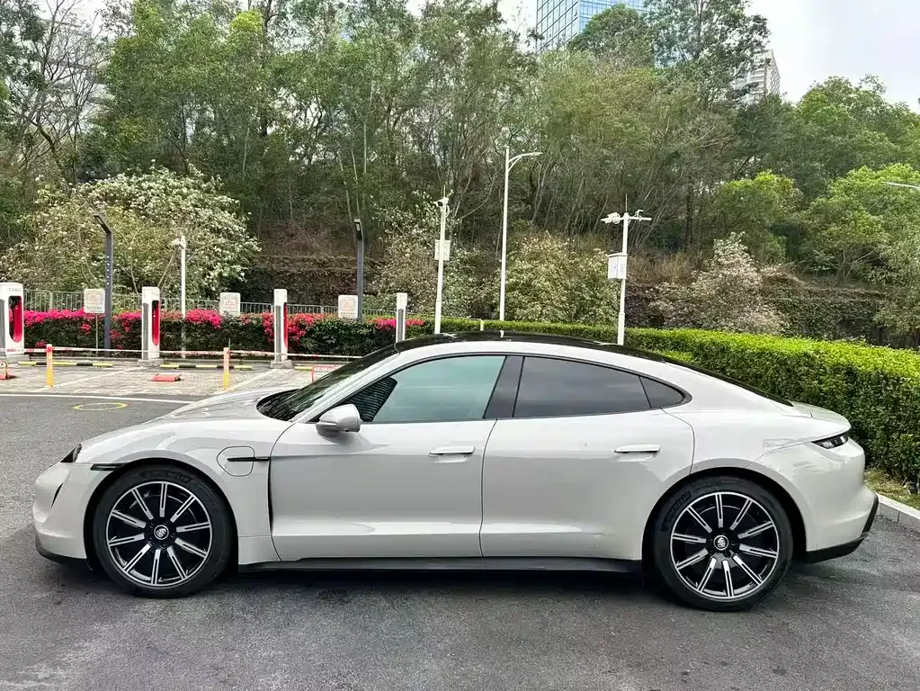 Porsche Taycan 2021 из CN, фото 4