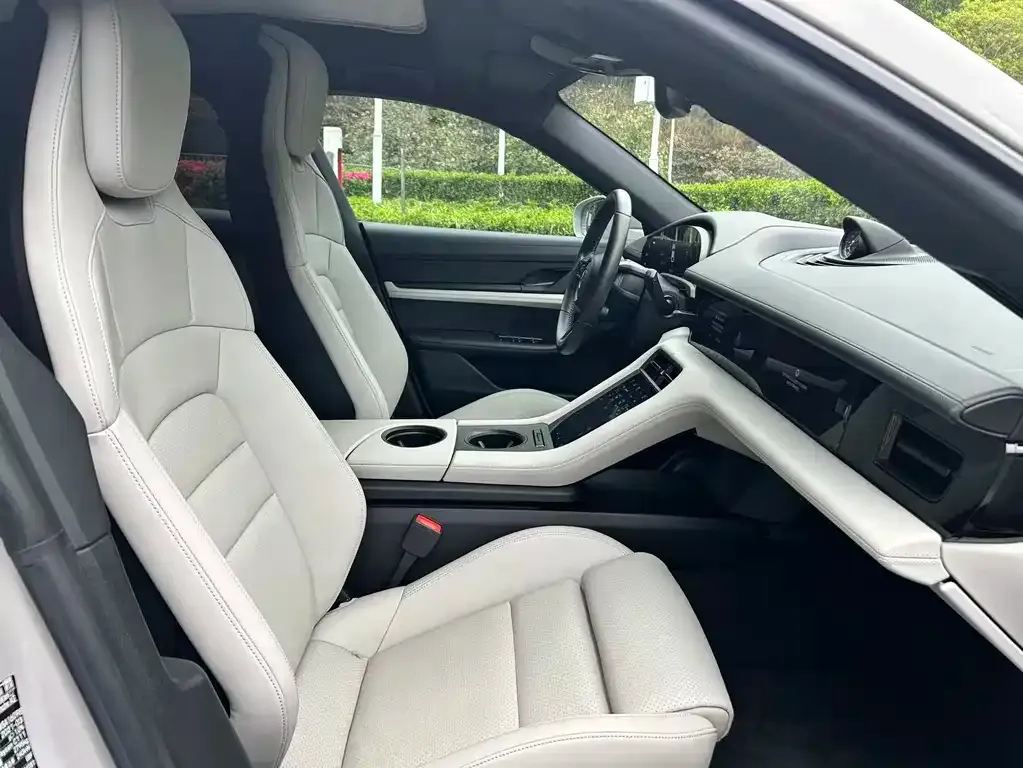 Porsche Taycan 2021 из CN, фото 3