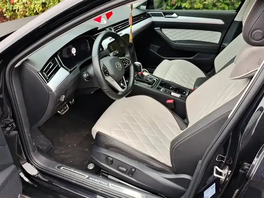 Volkswagen Magotan 2024 из CN, фото 7