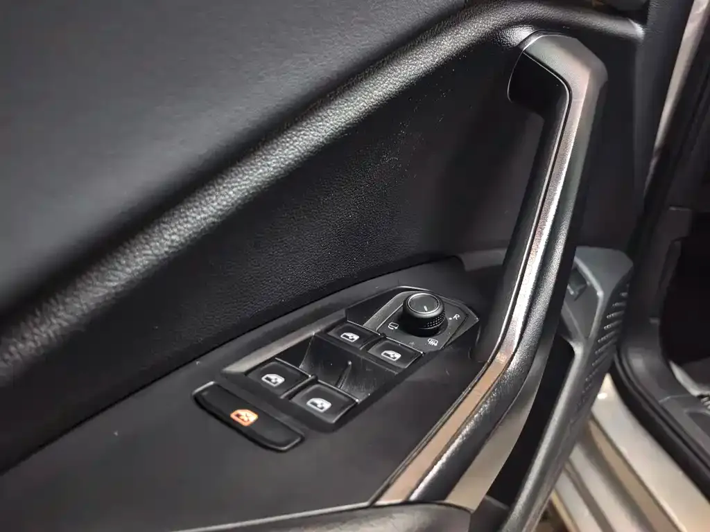 Volkswagen Sagitar 2023 из CN, фото 3