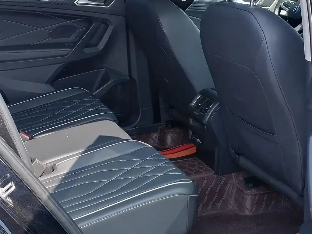 Volkswagen Tiguan L 2025 из CN, фото 6