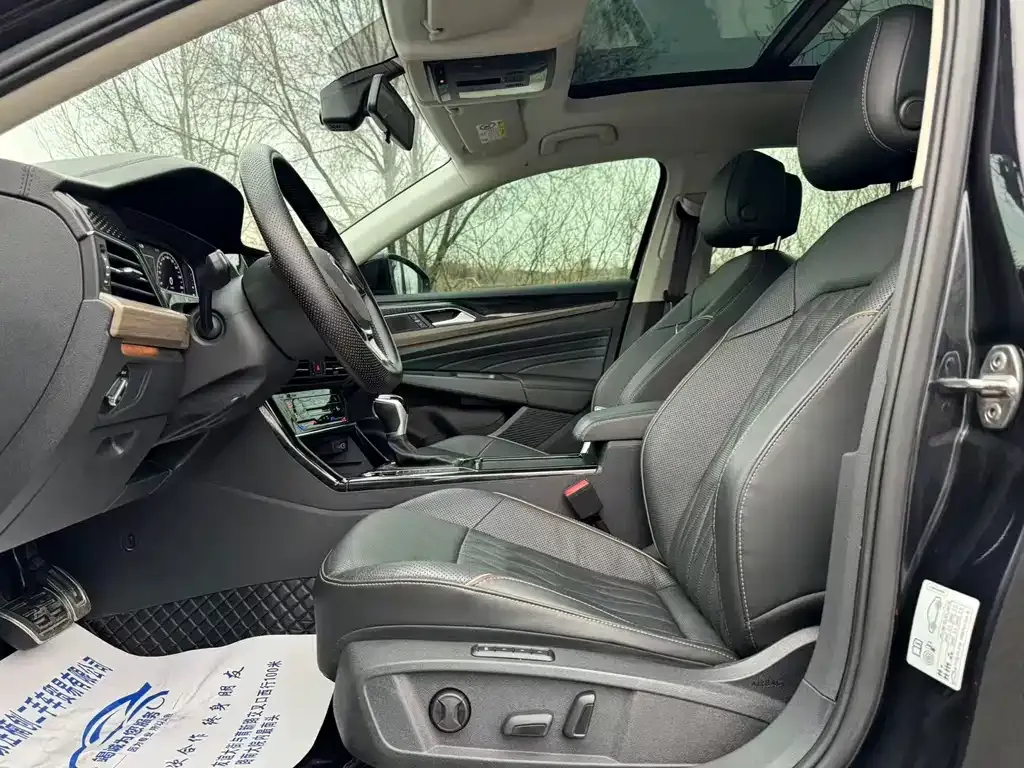 Volkswagen Passat 2021 из CN, фото 5