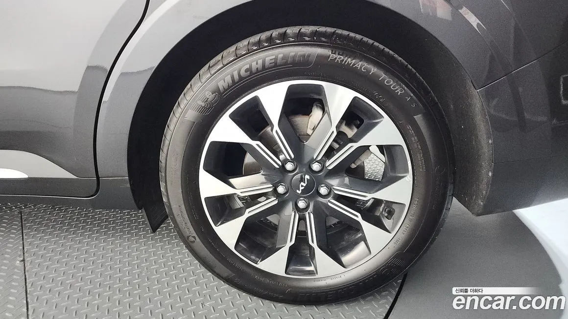 Kia Carnival 2023 из KR, фото 6