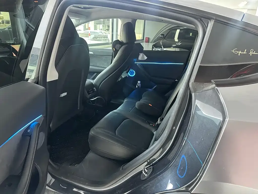 Tesla Model Y 2024 из CN, фото 3