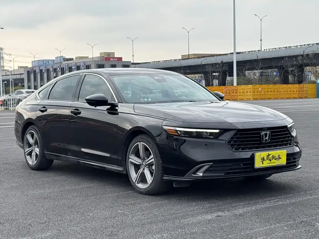 Honda Accord — фото 5
