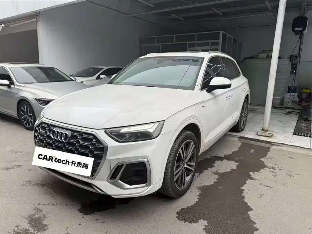 Audi Q5L 2022 из CN, фото 1